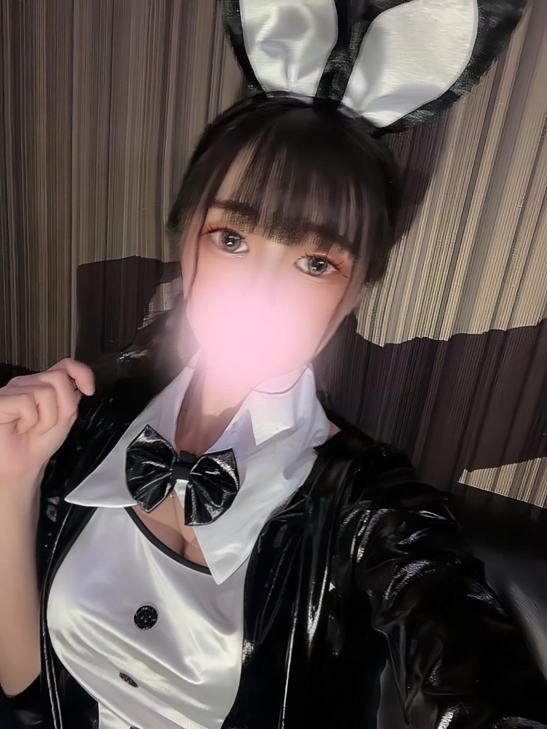 てぃな